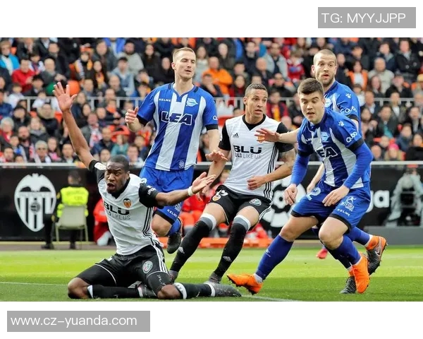 西班牙人主场迎战科尔多全力争胜力争积分榜上升