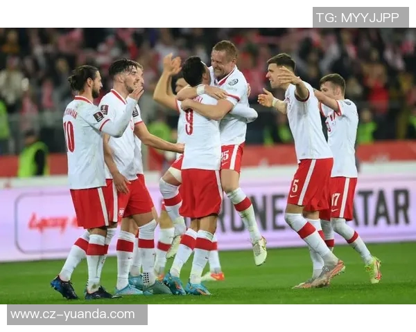 莱万领衔新赛季豪门争夺战球迷期待他的精彩表现与进球记录